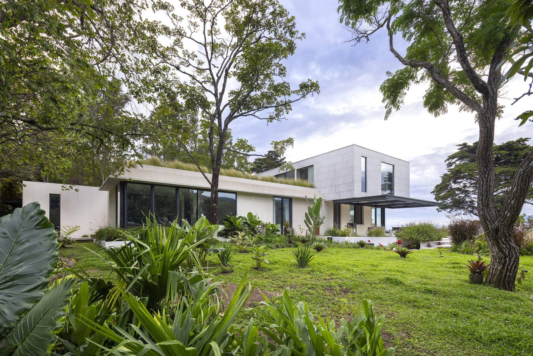 Claro del Bosque — residential architecture, Escazú, Costa Rica